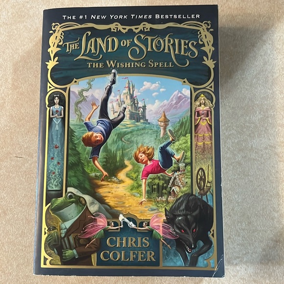 The Land of Stories: the Wishing Spell by Chris Colfer - Picture 1 of 3